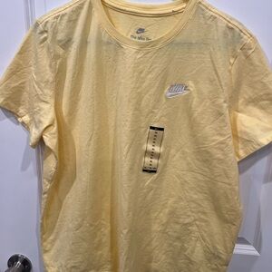 Nike Men's Soft Yellow Short Sleeve Tee